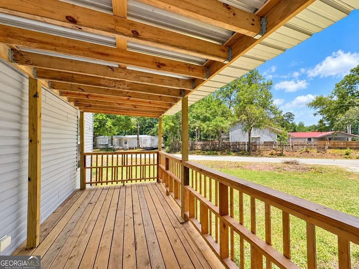 3 bed, 2.0 bath, 953 sqft, $1,500 — Photo 3