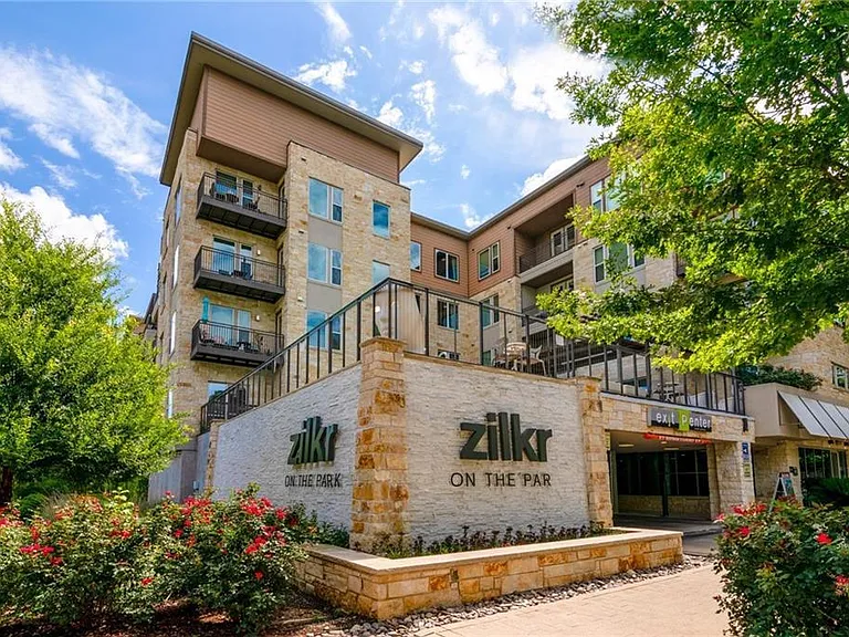 1900 Barton Springs Rd #4043 — Photo 15
