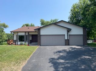 5776 Ridge Creek Road Ct, Shoreview, MN 55126