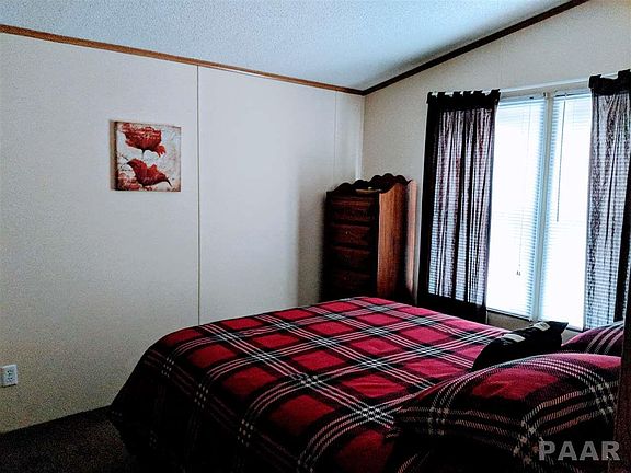 3rd image of 203 Willow Oak Dr