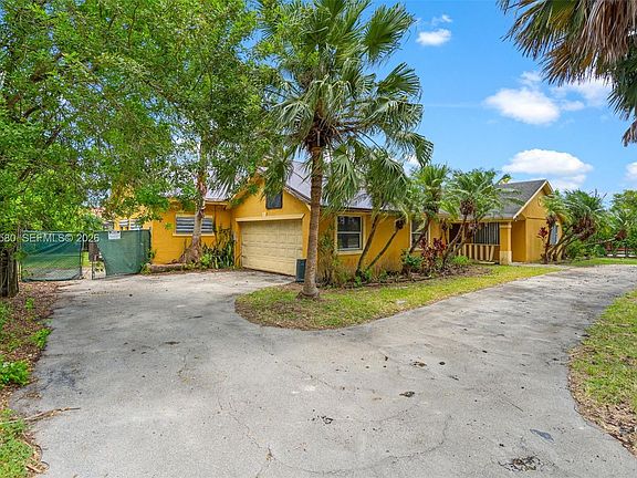 5th image of 15979 SW 288th St
