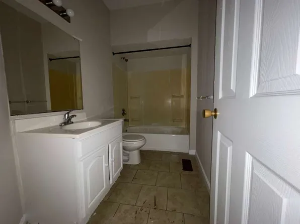 487 Communipaw Avenue image 8 of 10