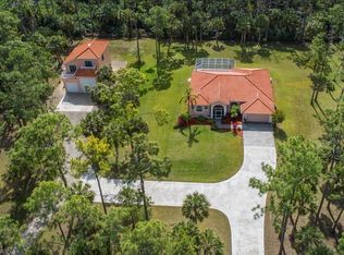 714 Jung Blvd E, Naples, FL 34120