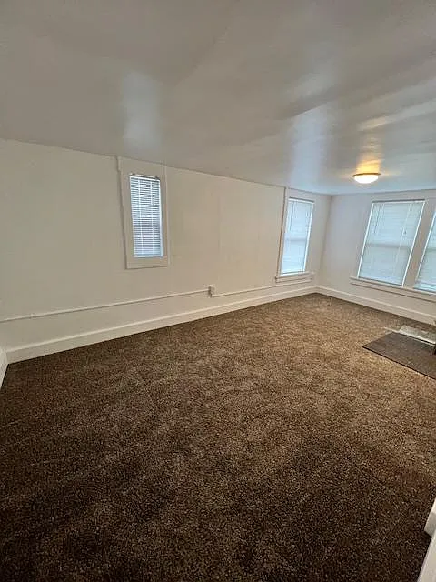 Studio, $825 — Photo 3