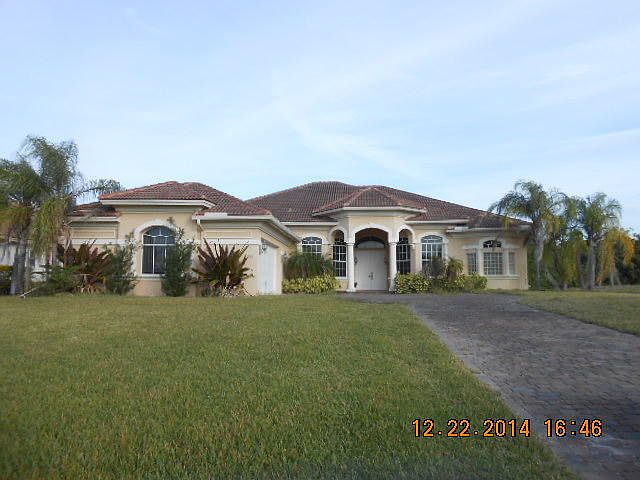 Home For Sale In Cobblestone