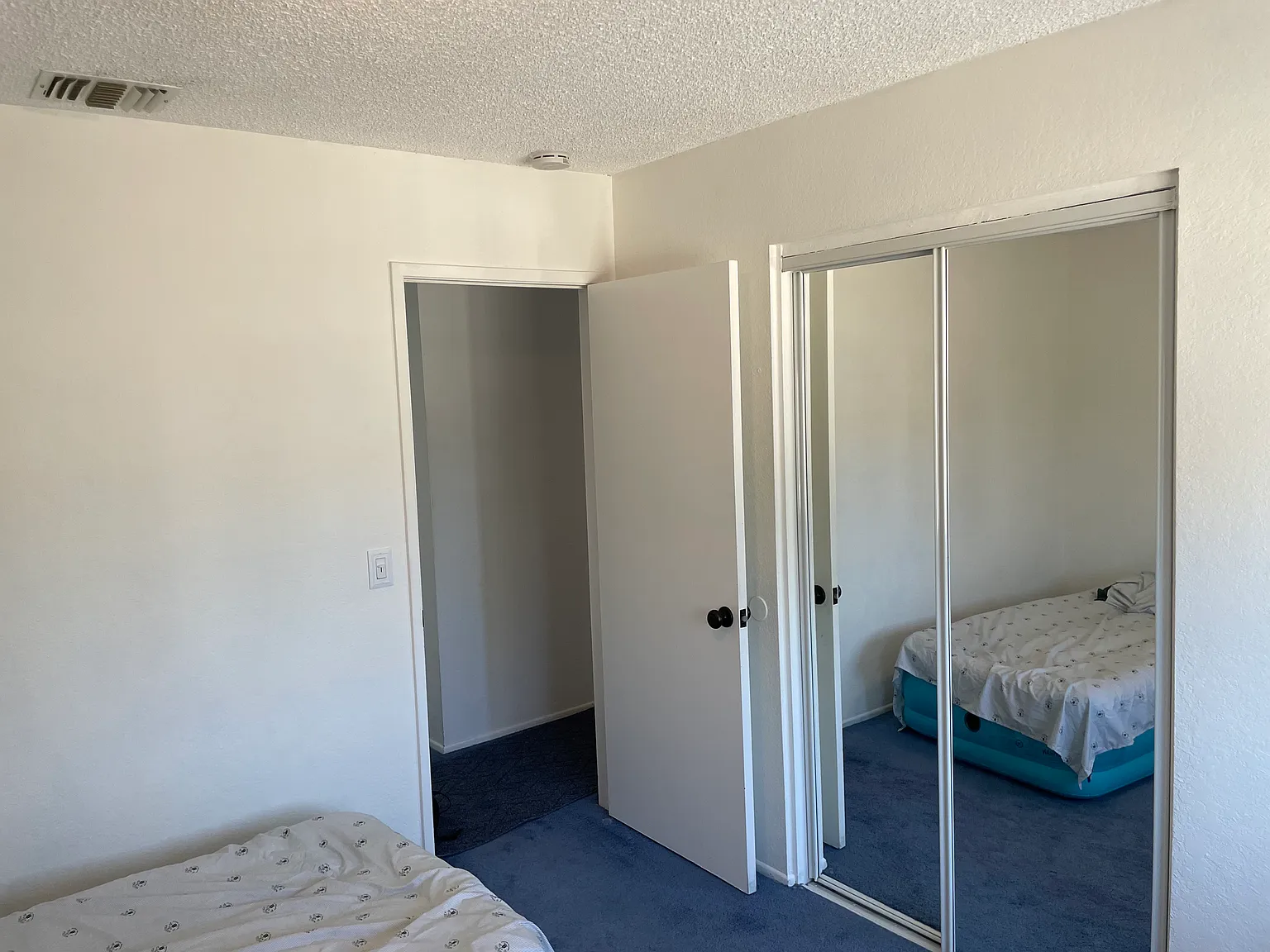 3 bed, 1322 sqft, $750 — Photo 2