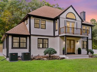 60 Mountain Rd, Colchester, CT 06415