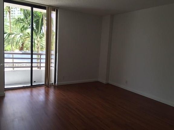 3rd image of 3300 NE 191st St APT 308