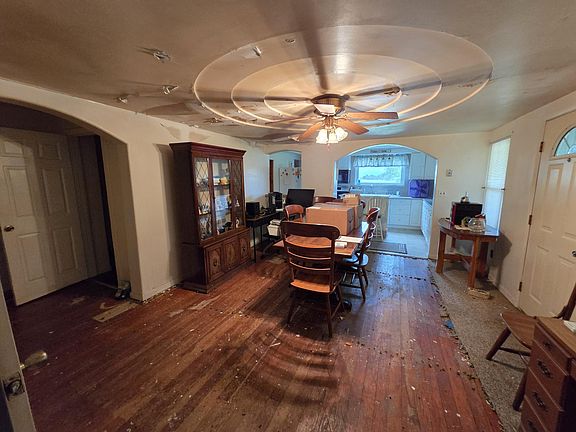 2nd image of 19120 Welch Rd