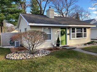 437 Cochlin St, Traverse City, MI 49686