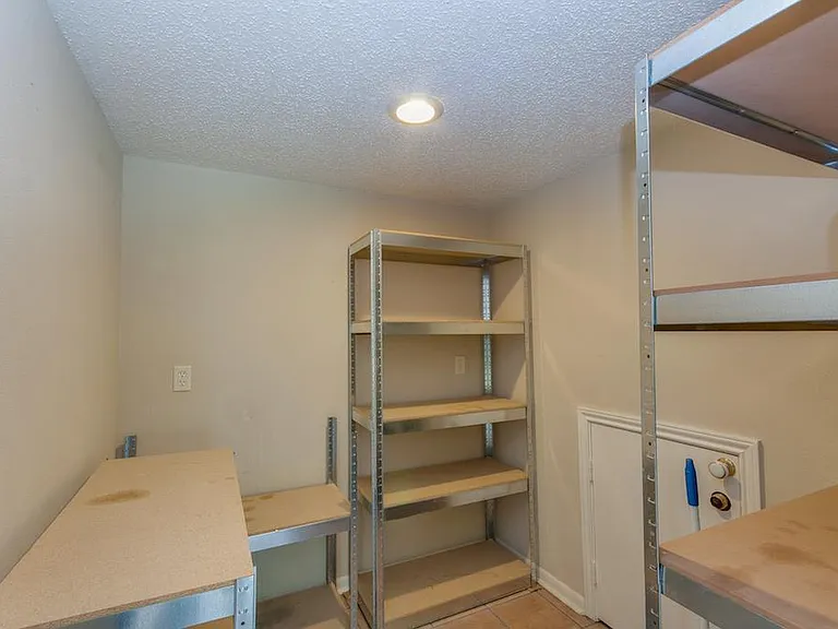 11310 Chiselhurst Way Ct — Photo 17