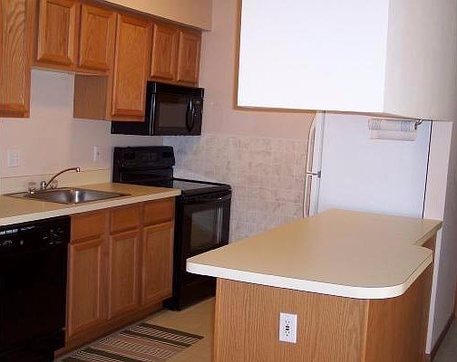 4th image of 2614 Stadium View Dr Unit 4