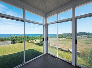 4 Cliff St, Nahant, MA 01908