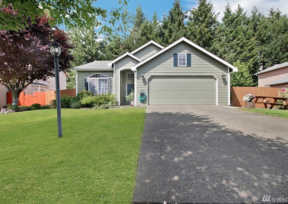 1st image of 2707 173rd St E