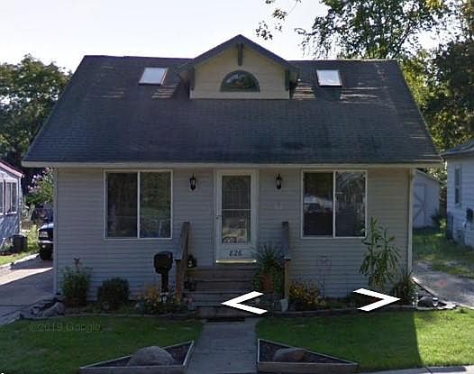 1st image of 826 Dayton Ave