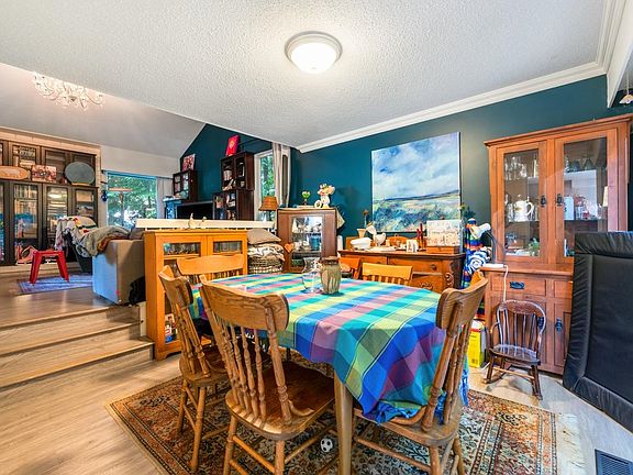 5th image of 5261 Cliffridge Ave