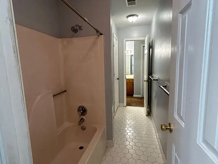 1 Crescent Ln #1 — Photo 26