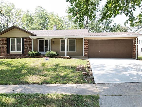 2nd image of 12035 La Padera Ln