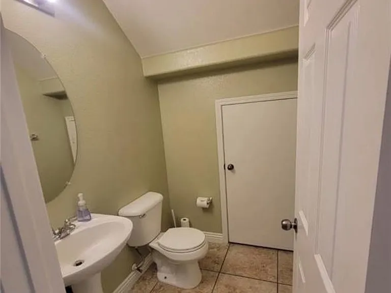 9577 Villa Adastra Ave — Photo 12