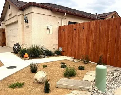 Building Photo - 179 Woodbine Ln