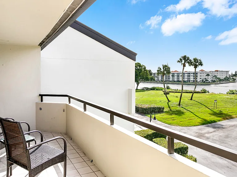 1100 Marine Way W #A3L — Photo 16