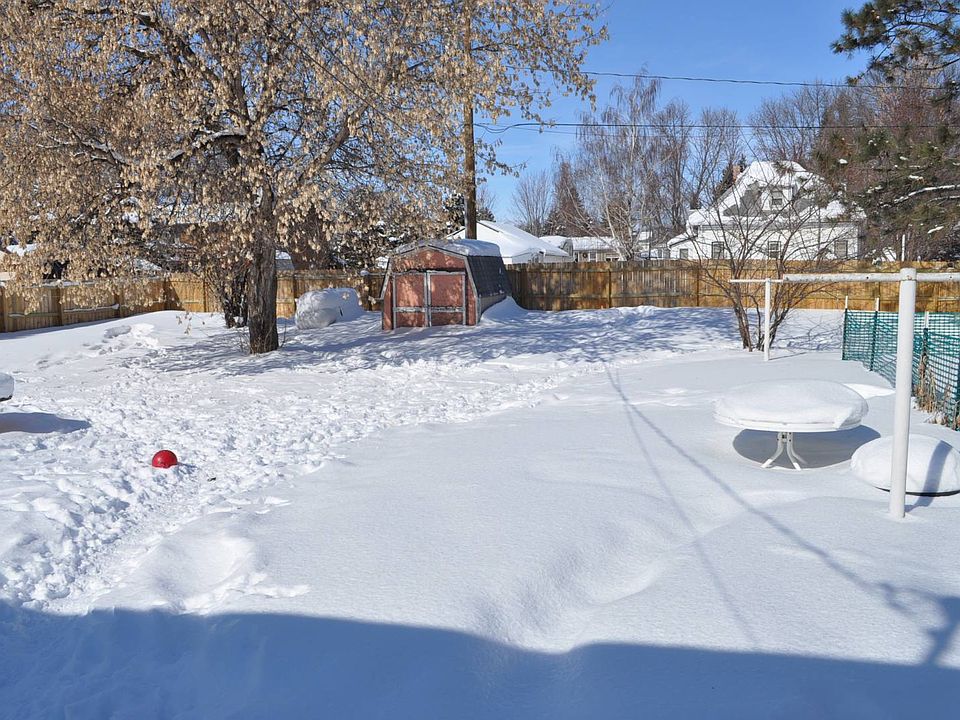 2nd image of 703 Newell Ave SW