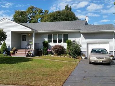 100 De Fillipo Dr, South Plainfield, NJ, 07080