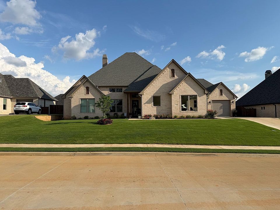 1st image of 3921 Hidden Hills Cir