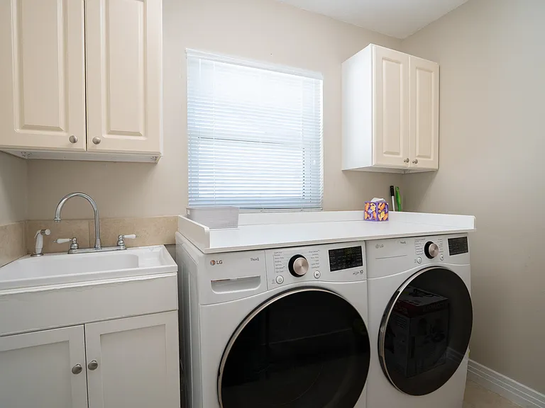 2316 S Shore Dr SE — Photo 29
