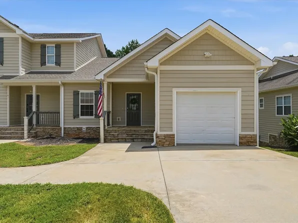 523 E Perkins Creek Rd, Seneca, SC 29678