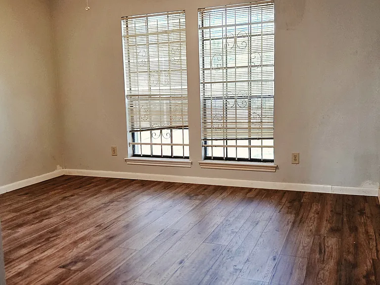8826 Heatherly Dr — Photo 25