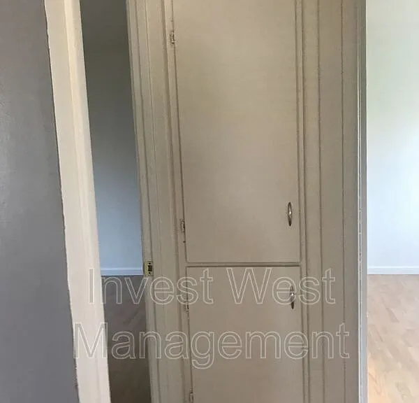 227 Cypress St — Photo 5