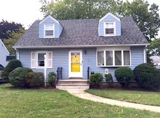 124 N Michigan Ave, Kenilworth, NJ 07033