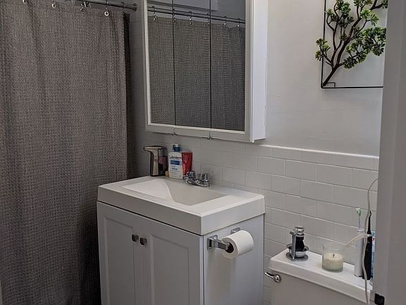 5th image of 320 E 65th St APT 120