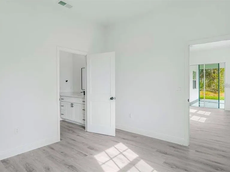 15683 SW 49th Avenue Rd — Photo 13