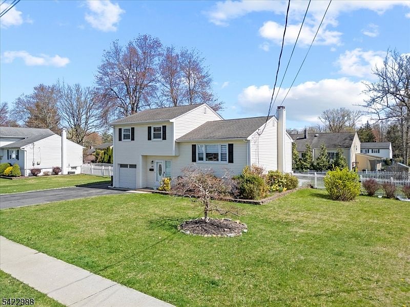 1st image of 44 Francine Ave