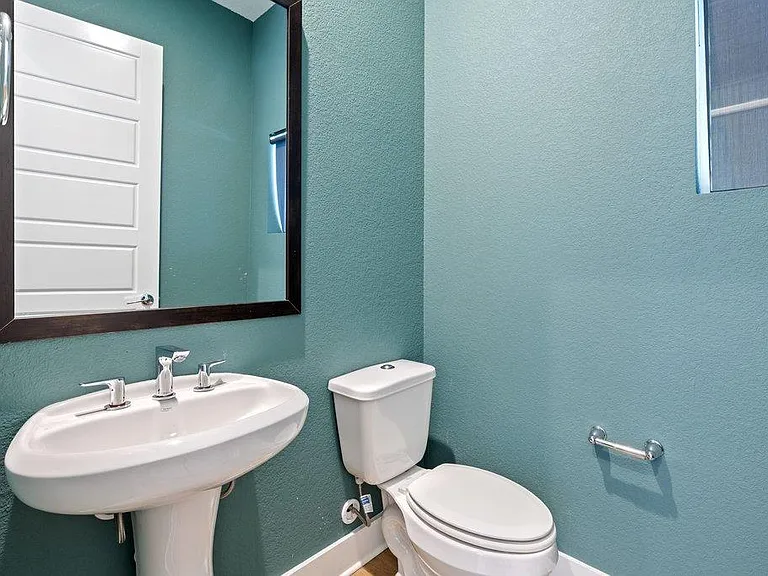 6124 Florencia Ln — Photo 18