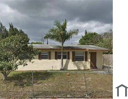1816 NW 15th Ct
