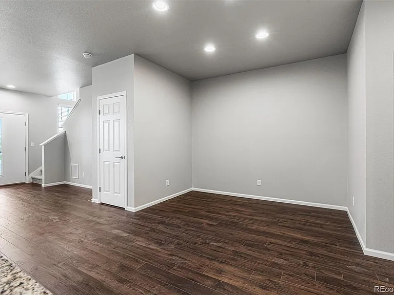 6676 N Argonne St — Photo 12