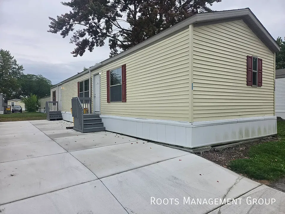 2568 Samuel Dr #SA2568