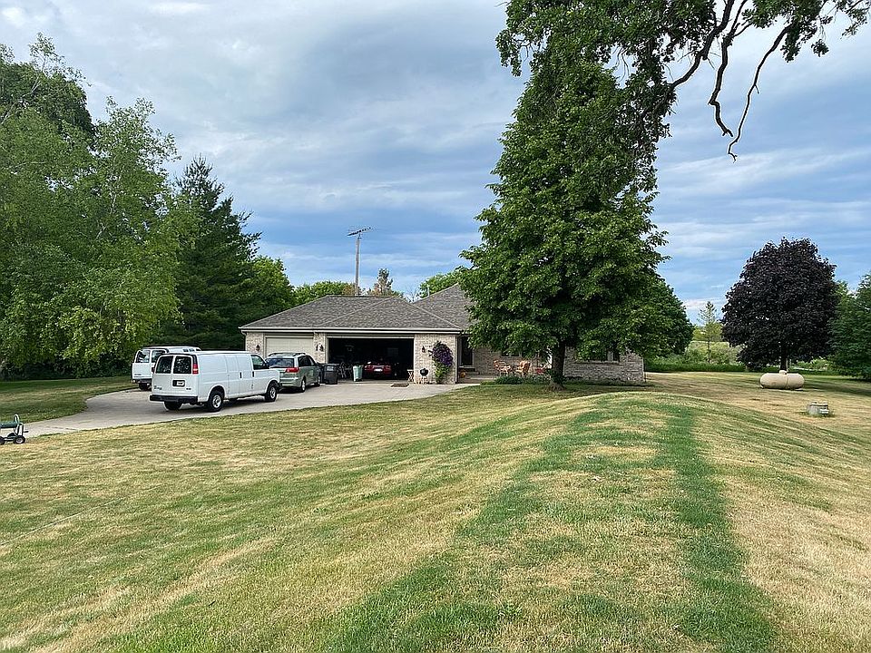 1st image of 26816 E Main Dr