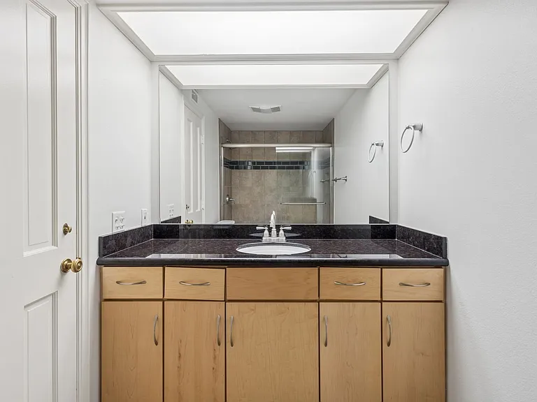 17 Pinehurst Ln — Photo 24