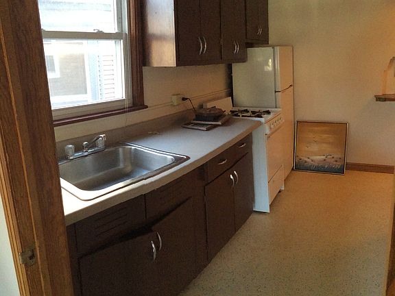 kitchen, empty