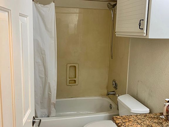 5th image of 440 Navaro Pl Unit 104