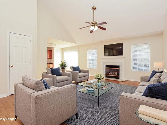 4th image of 2313 Leighton Way