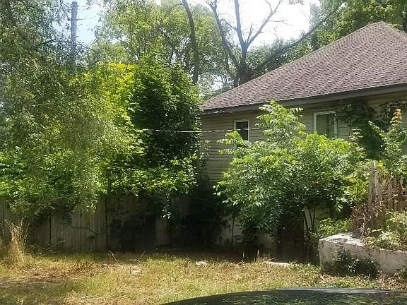 4th image of 4002 Germantown Pike