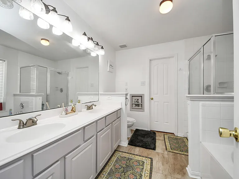 18318 Farriswood Ct — Photo 24