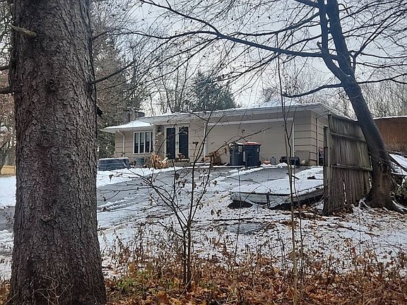 2nd image of 170 Cream St