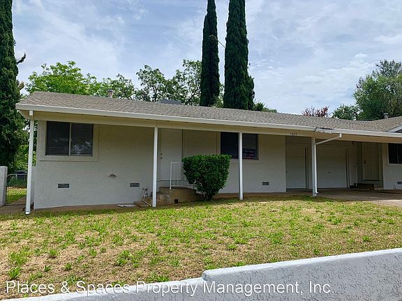 3rd image of 1805 Grand Coulee Blvd