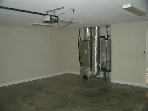 637 Marston Ln — Photo 12